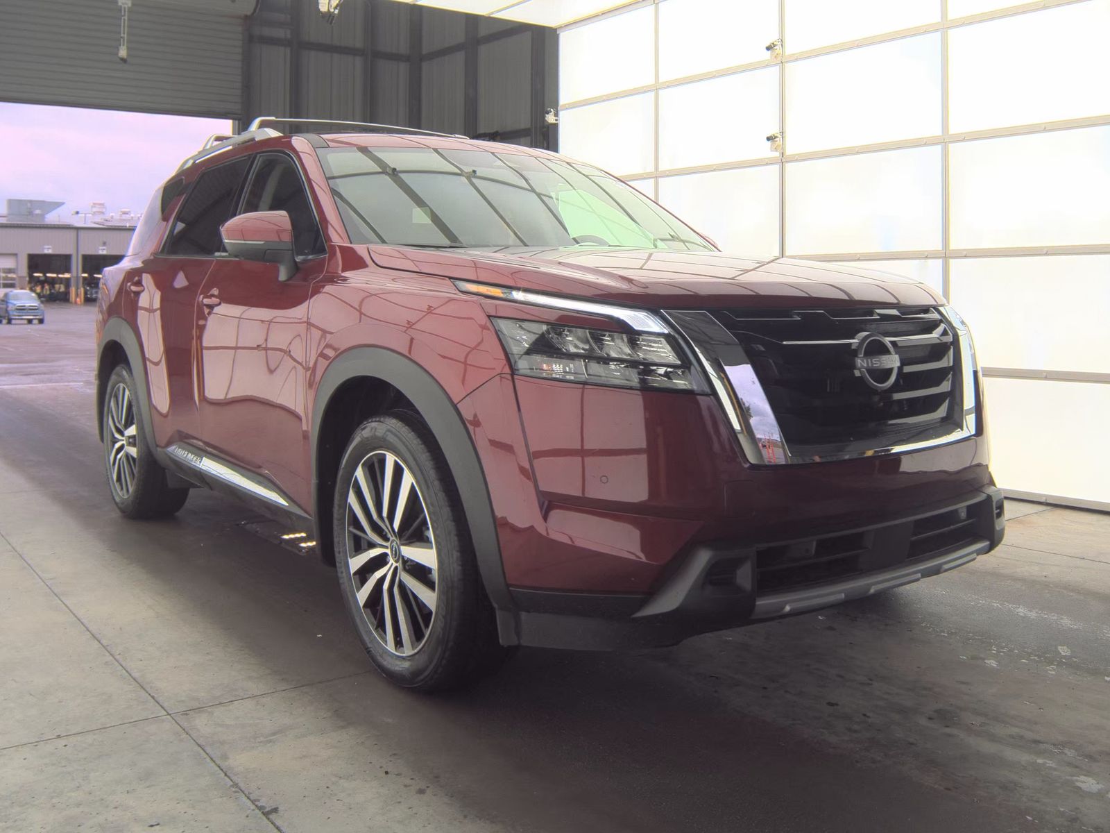 2025 Nissan Pathfinder Platinum FWD