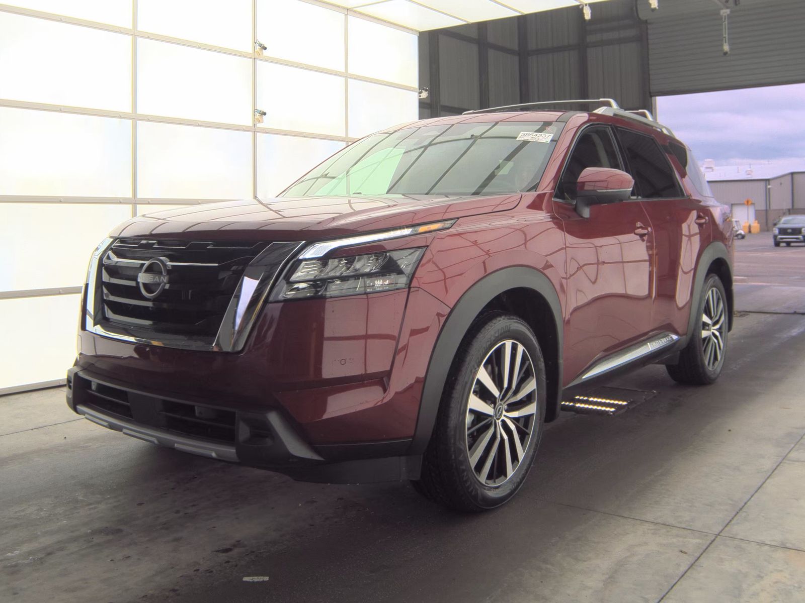 2025 Nissan Pathfinder Platinum FWD