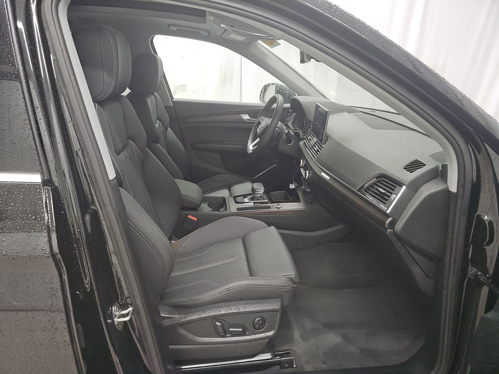 2024 Audi Q5 e Plug-In Hybrid S line Premium AWD