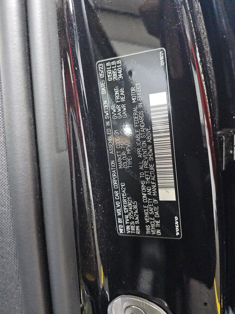 2024 Volvo XC90 B5 Plus AWD