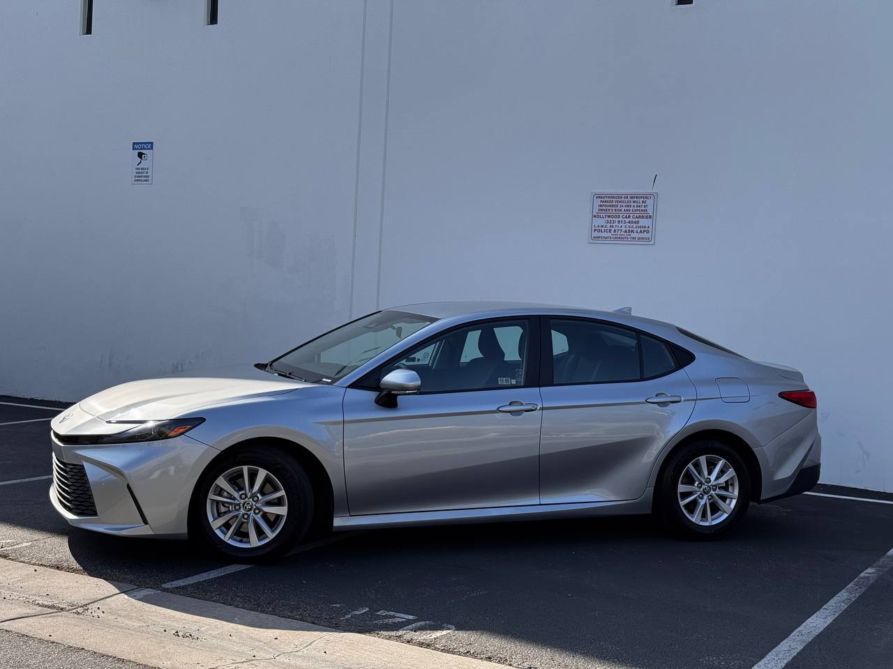 2025 Toyota Camry LE FWD