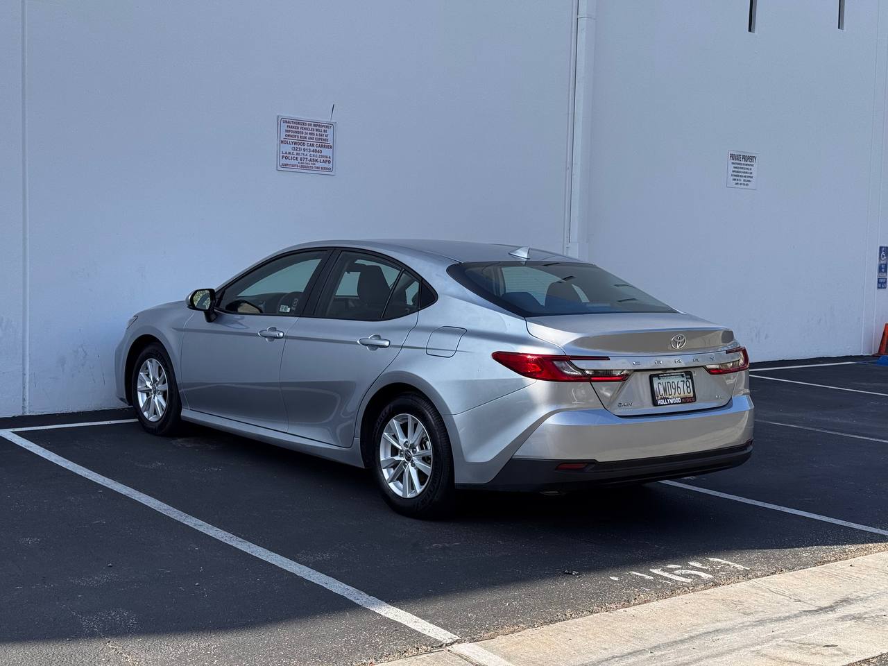 2025 Toyota Camry LE FWD