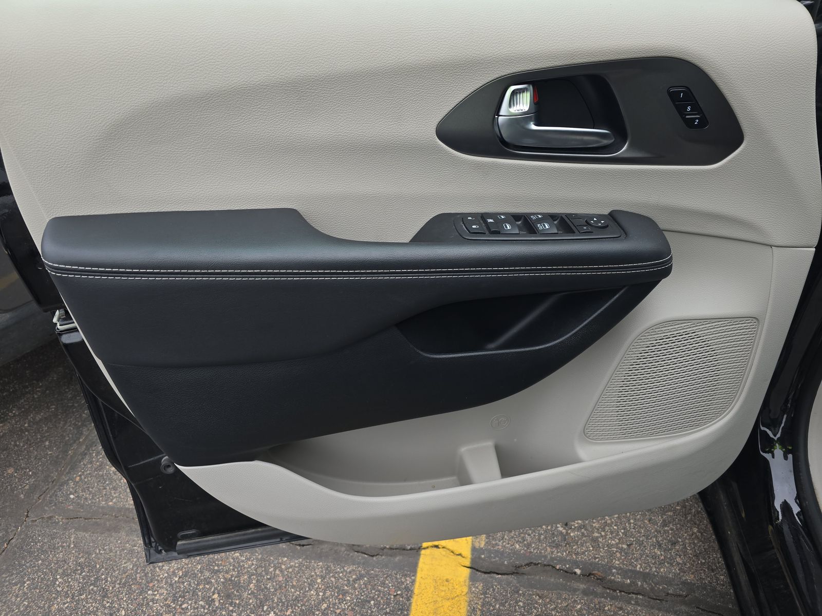 2024 Chrysler Pacifica Touring L FWD