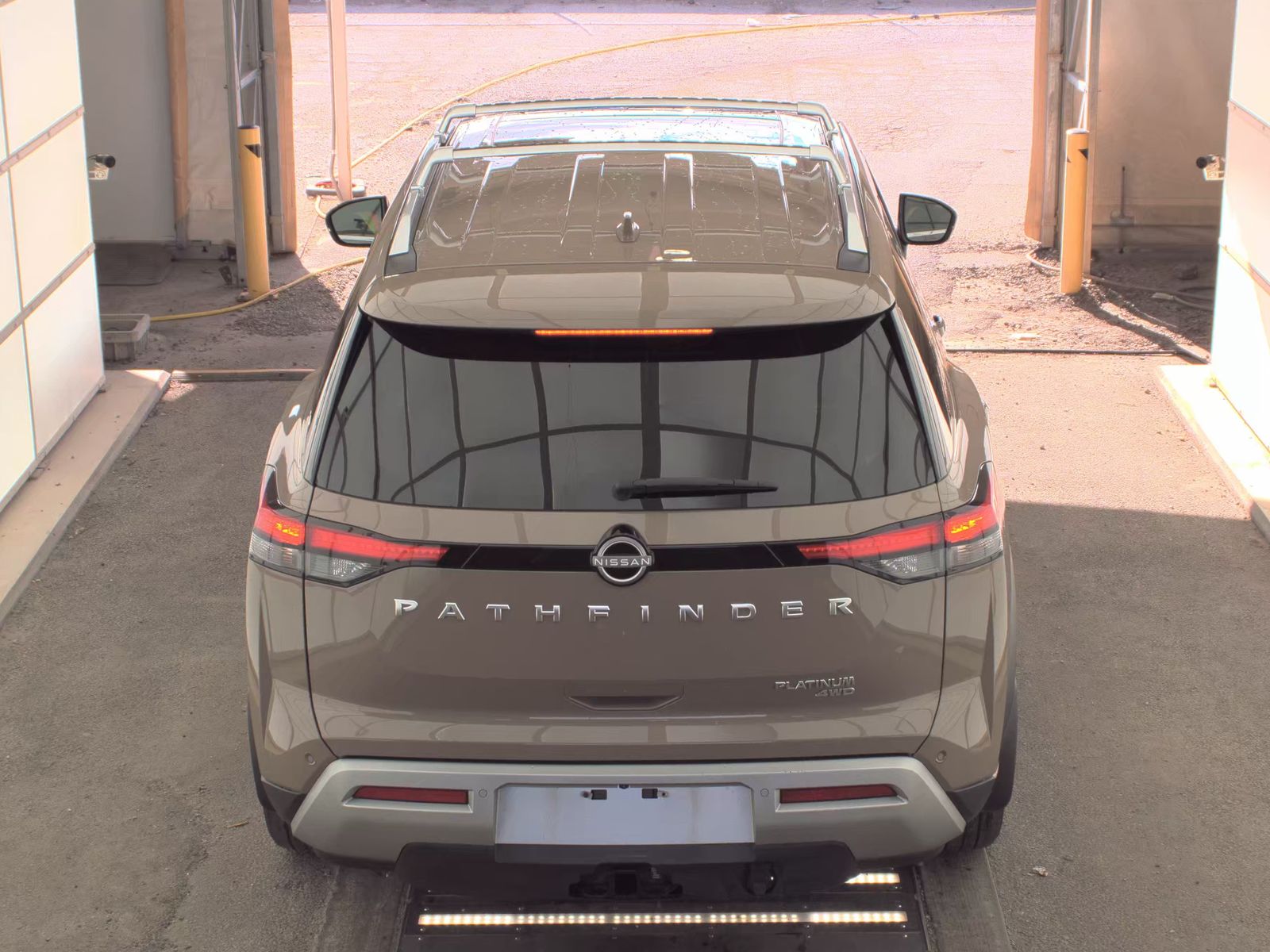 2023 Nissan Pathfinder Platinum AWD