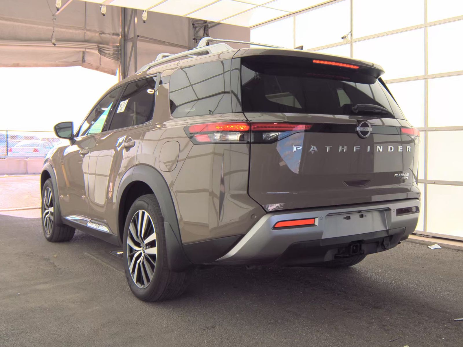 2023 Nissan Pathfinder Platinum AWD