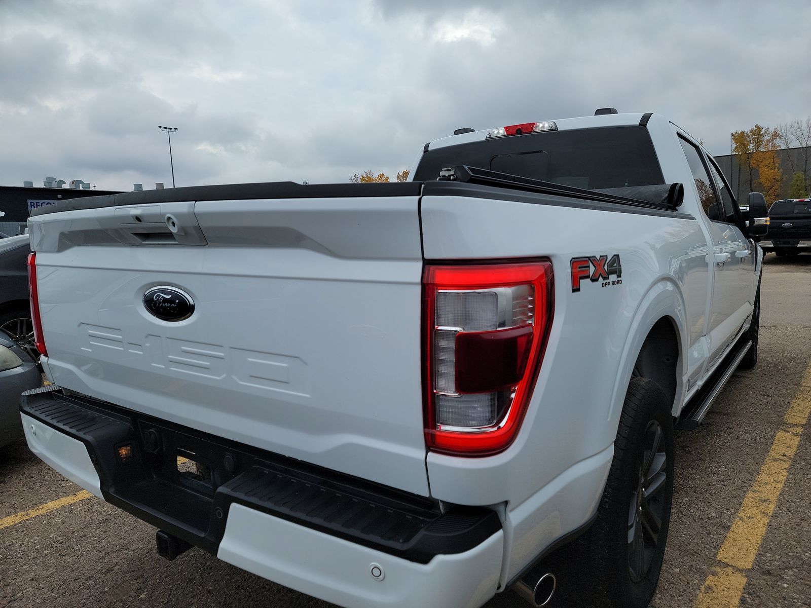 2023 Ford F-150 Hybrid Lariat AWD