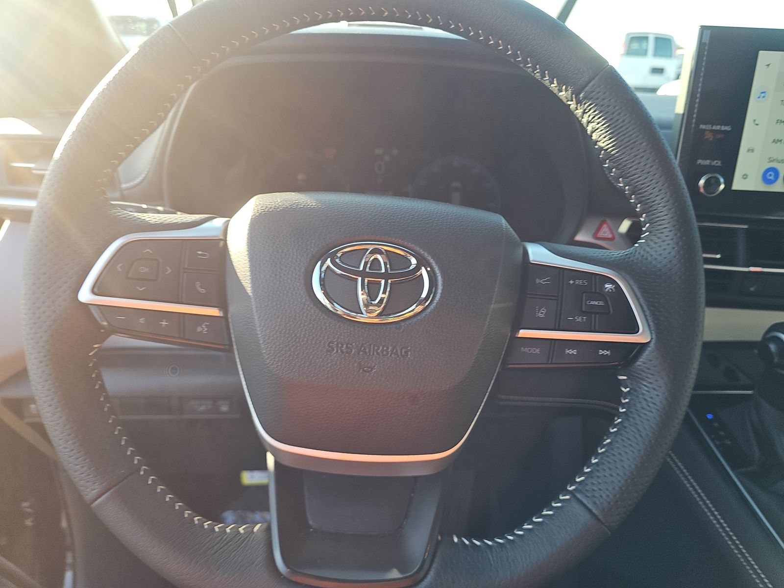 2025 Toyota Sienna XSE FWD