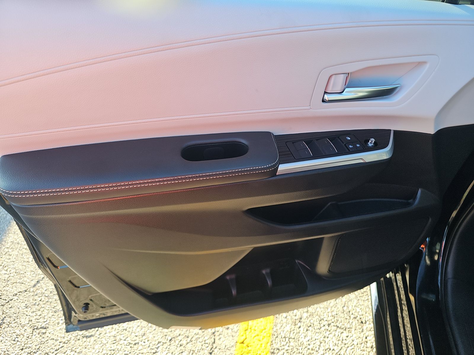 2025 Toyota Sienna XSE FWD