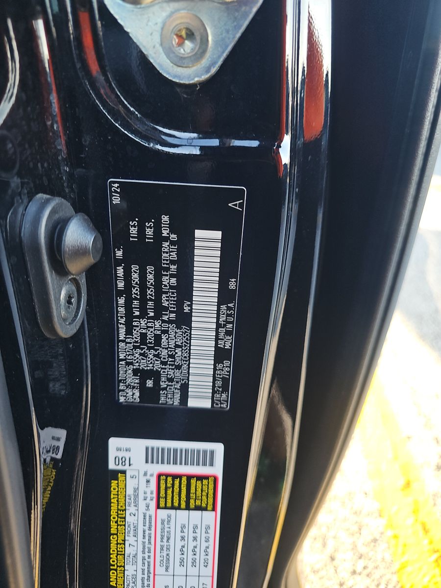 2025 Toyota Sienna XSE FWD