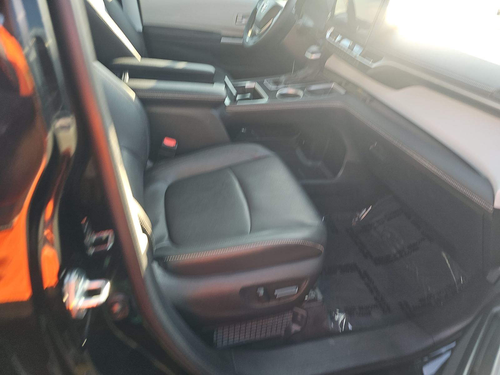 2025 Toyota Sienna XSE FWD