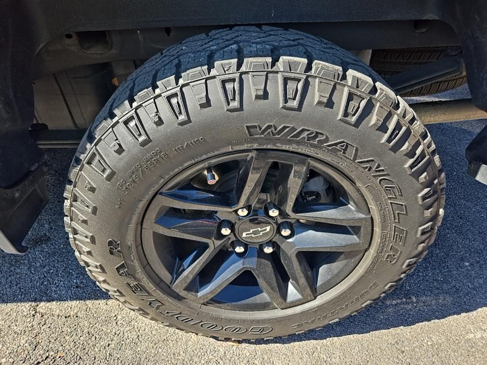 2021 Chevrolet Silverado 1500 Custom Trail Boss AWD