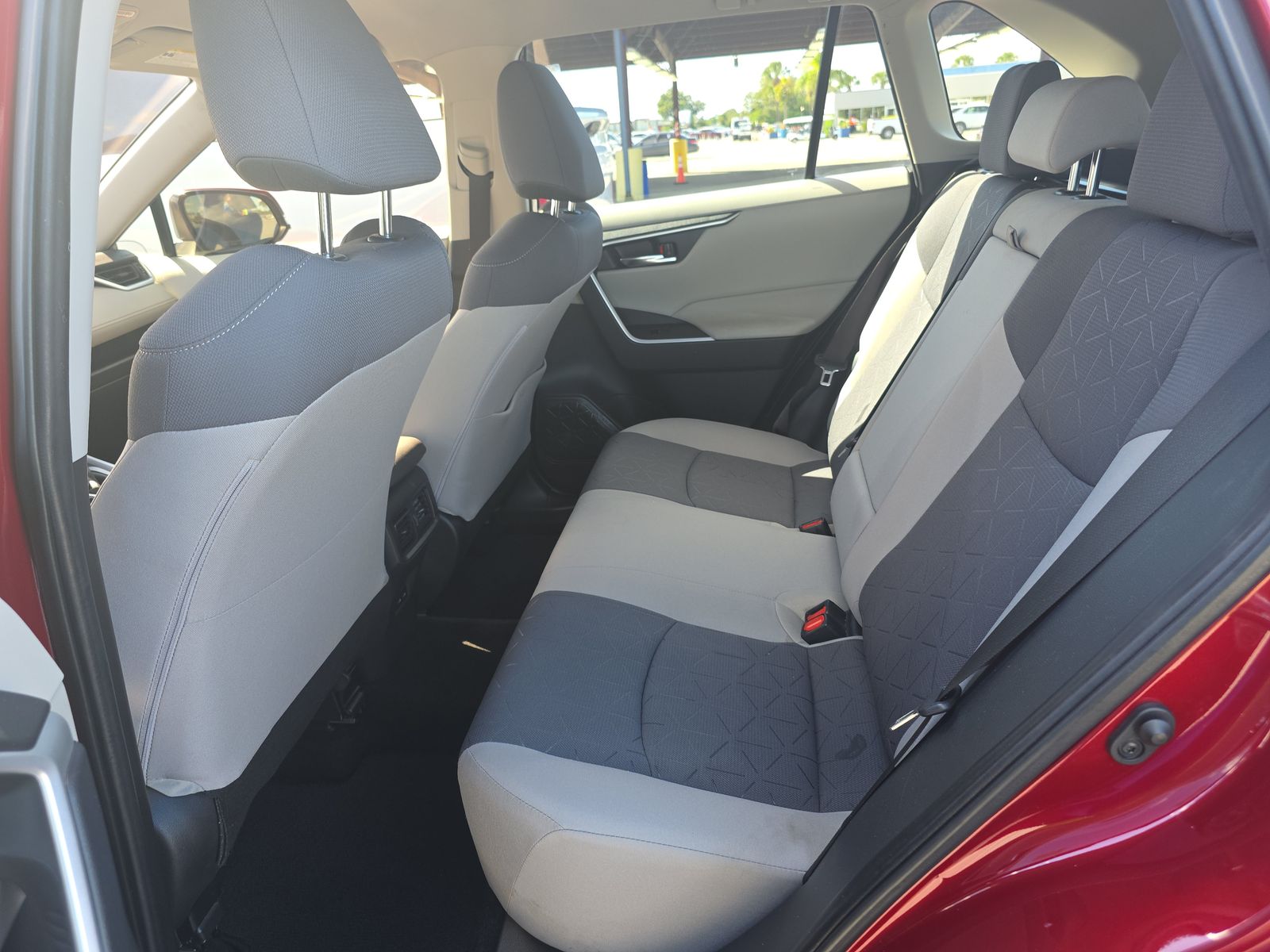 2023 Toyota RAV4 XLE FWD