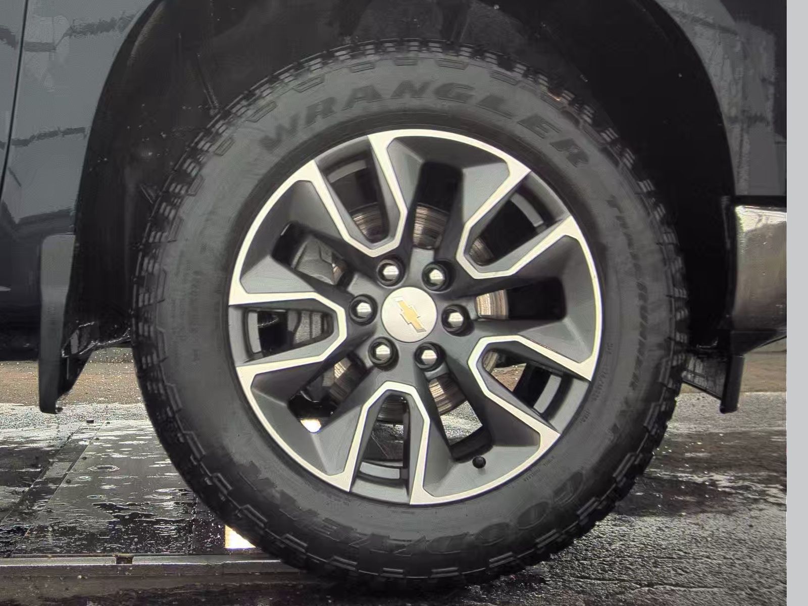 2023 Chevrolet Silverado 1500 LT AWD