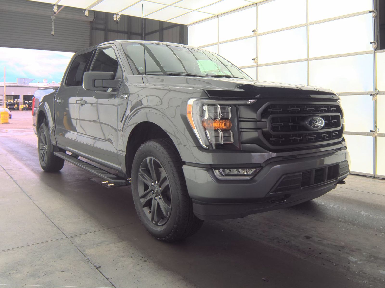 2023 Ford F-150 XLT AWD