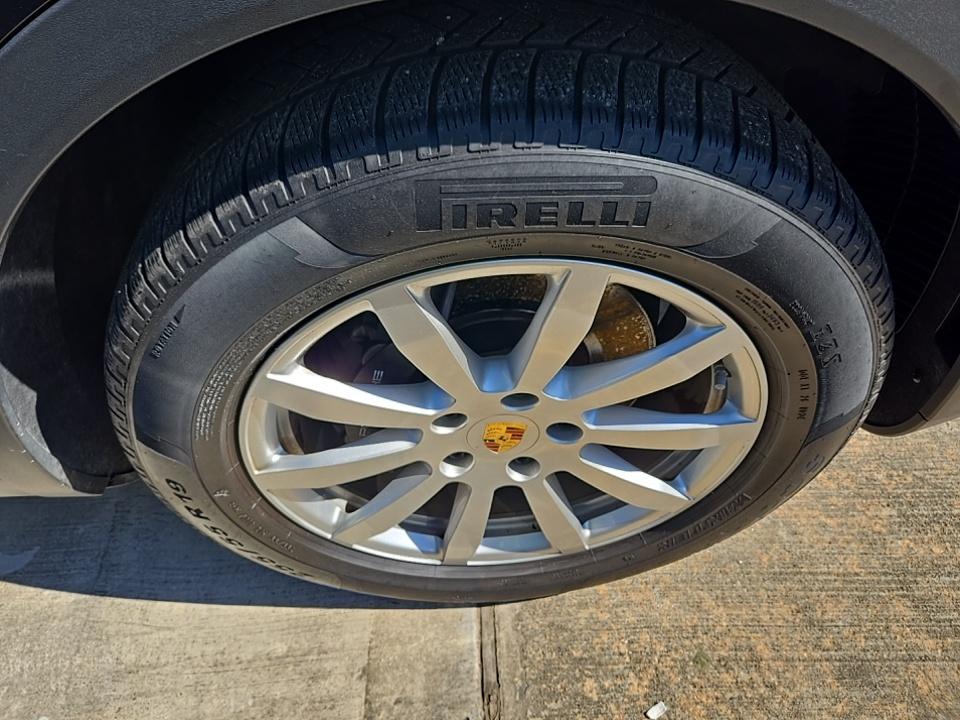 PORSCHE CAYENNE - 10