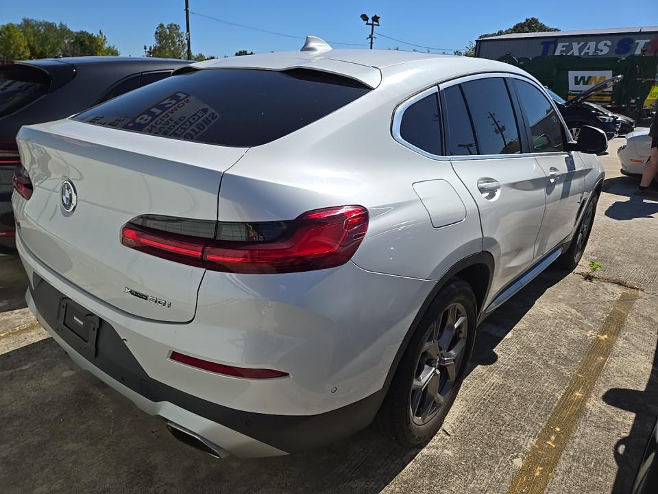2022 BMW X4 xDrive30i AWD