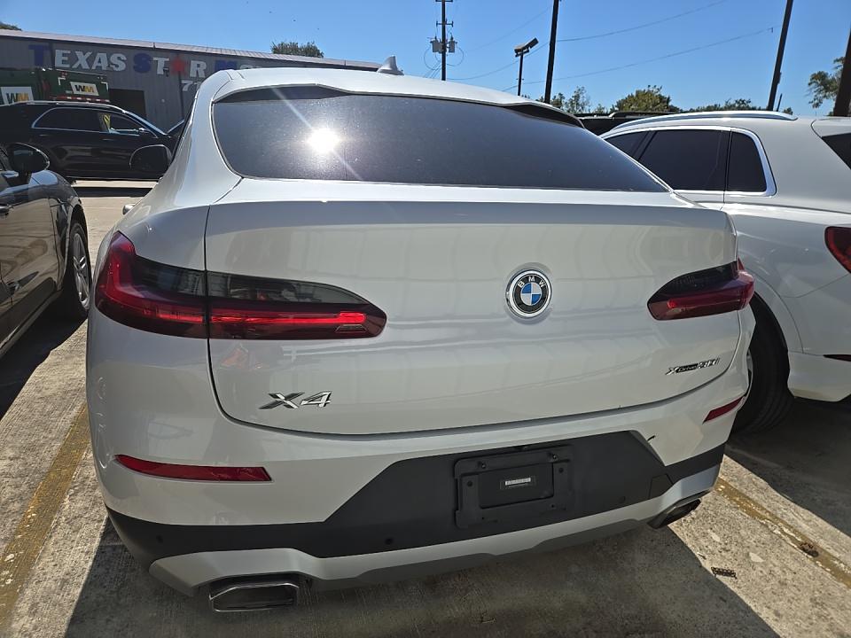 2022 BMW X4 xDrive30i AWD