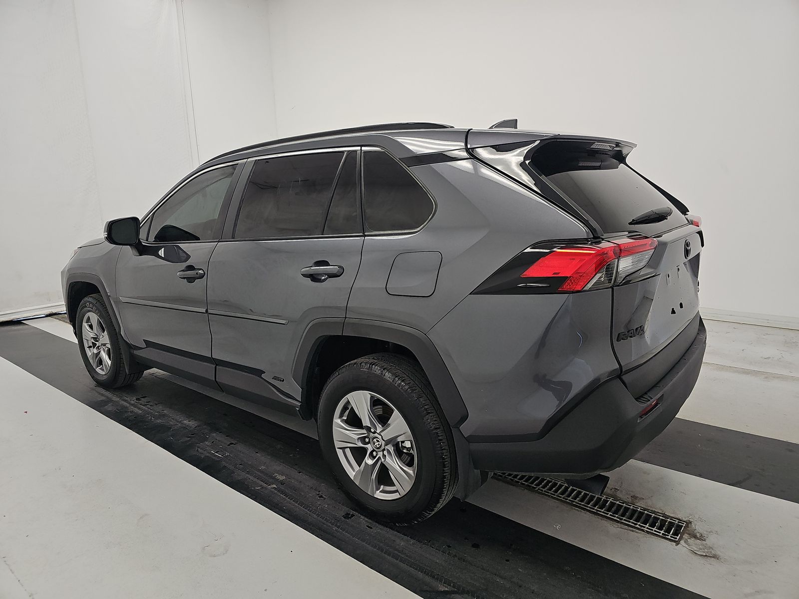 2025 Toyota RAV4 Hybrid XLE AWD