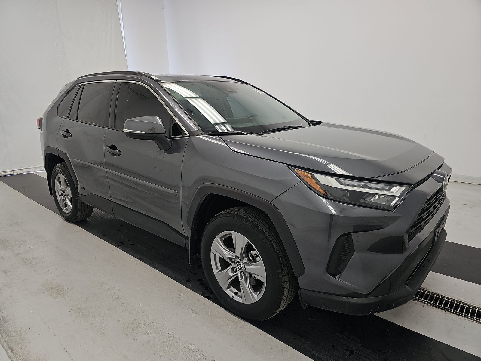 2025 Toyota RAV4 Hybrid XLE AWD