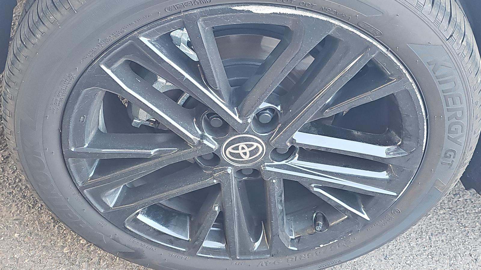 2025 Toyota Camry SE AWD