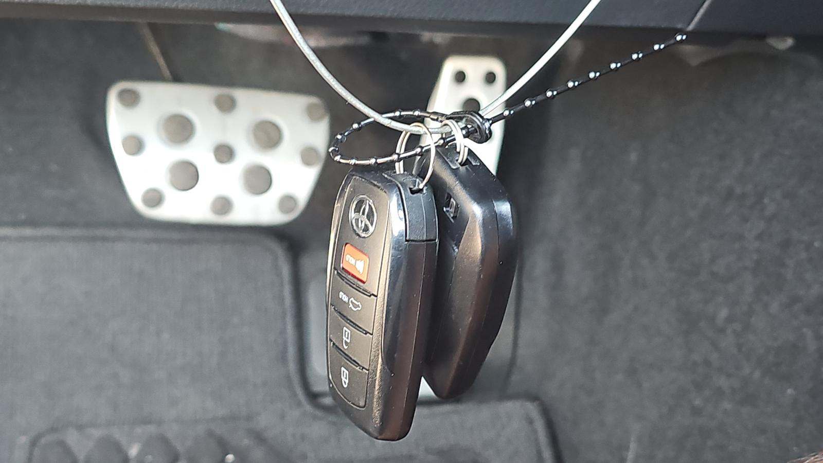 2025 Toyota Camry SE AWD