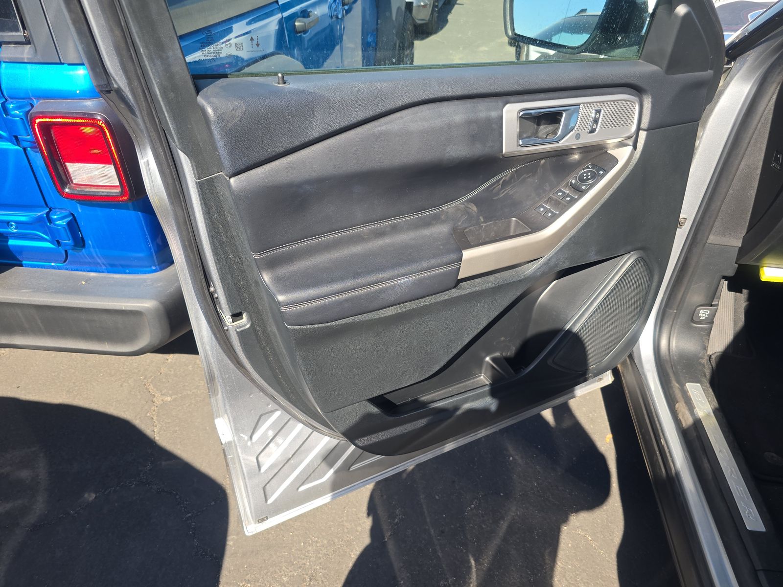 2023 Ford Explorer Limited AWD