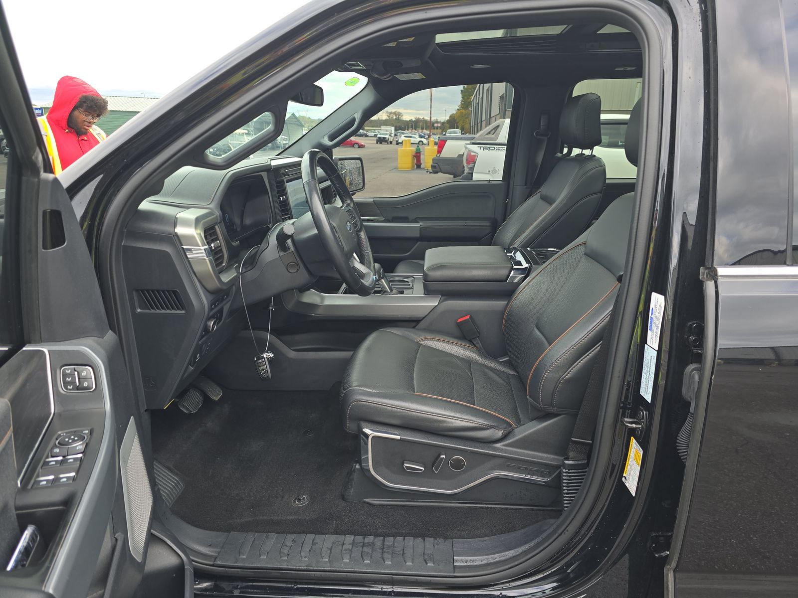 2024 Ford F-150 Hybrid Lariat AWD