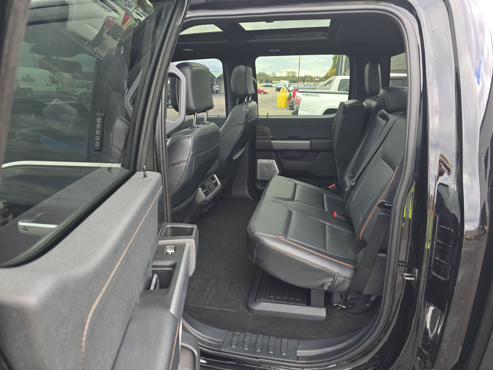 2024 Ford F-150 Hybrid Lariat AWD