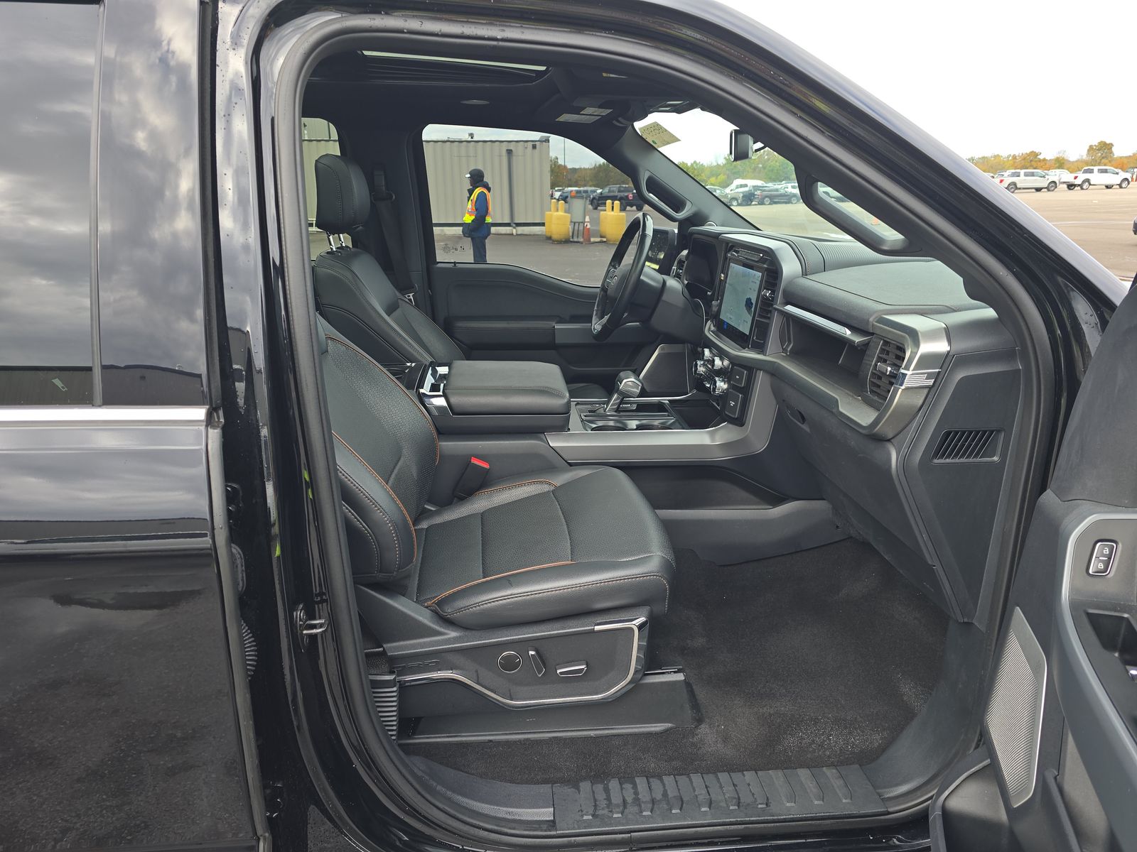 2024 Ford F-150 Hybrid Lariat AWD