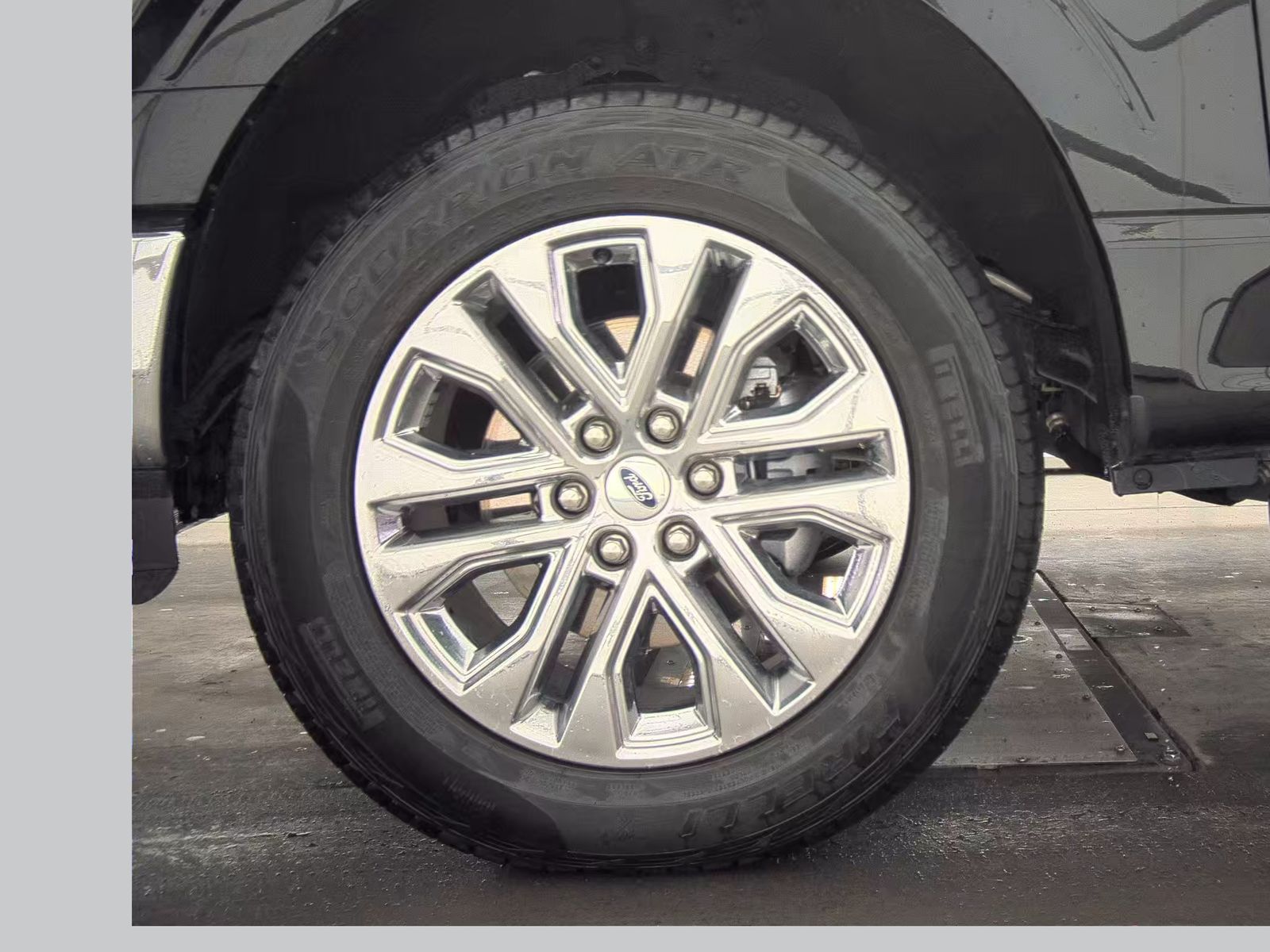 2024 Ford F-150 Hybrid Lariat AWD