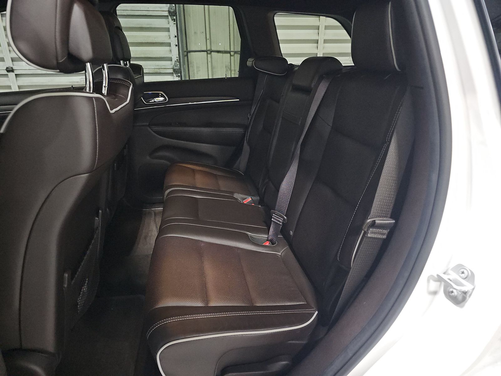 2019 Jeep Grand Cherokee Overland RWD