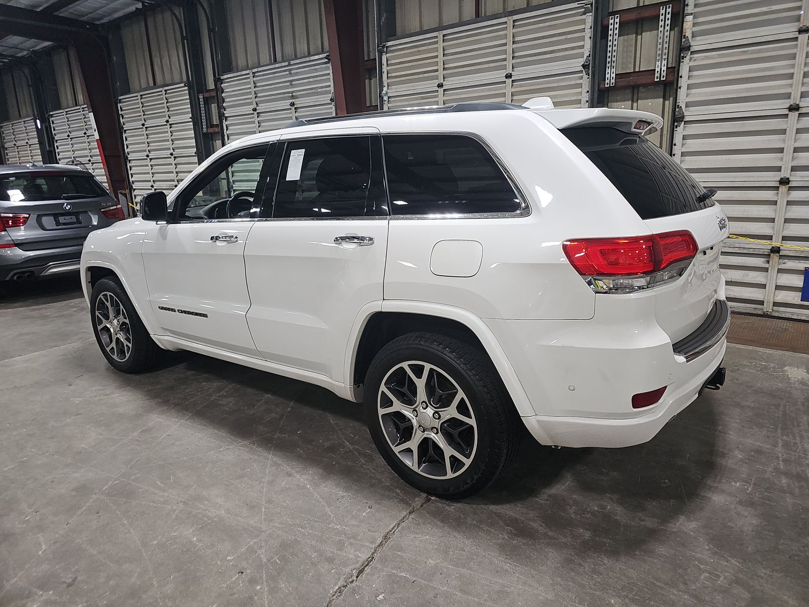 2019 Jeep Grand Cherokee Overland RWD