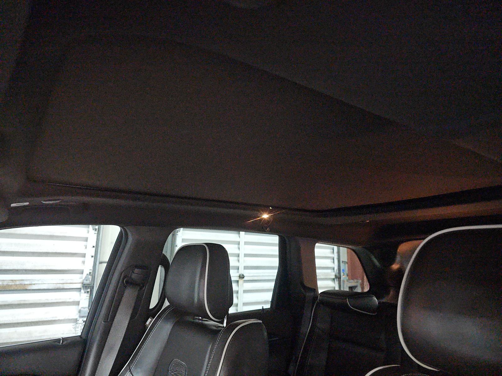 2019 Jeep Grand Cherokee Overland RWD