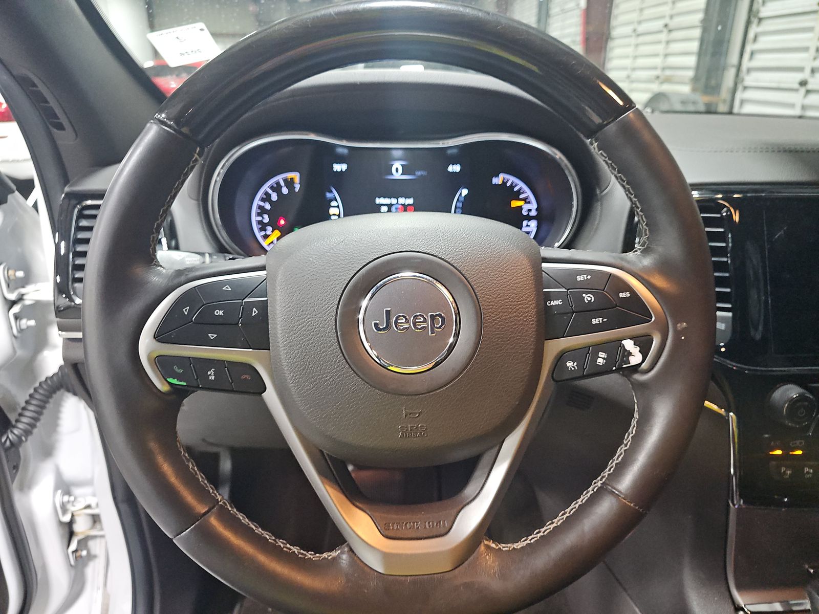 2019 Jeep Grand Cherokee Overland RWD