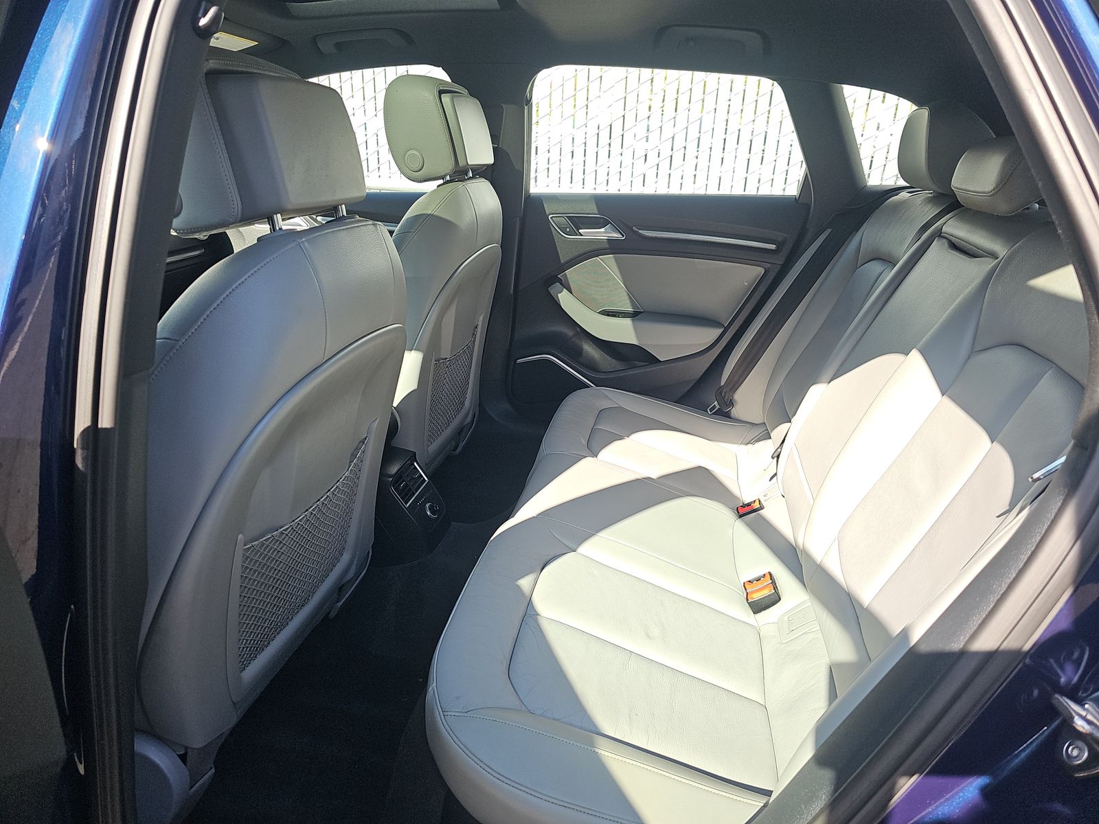 2017 Audi A3 e-tron Prestige FWD