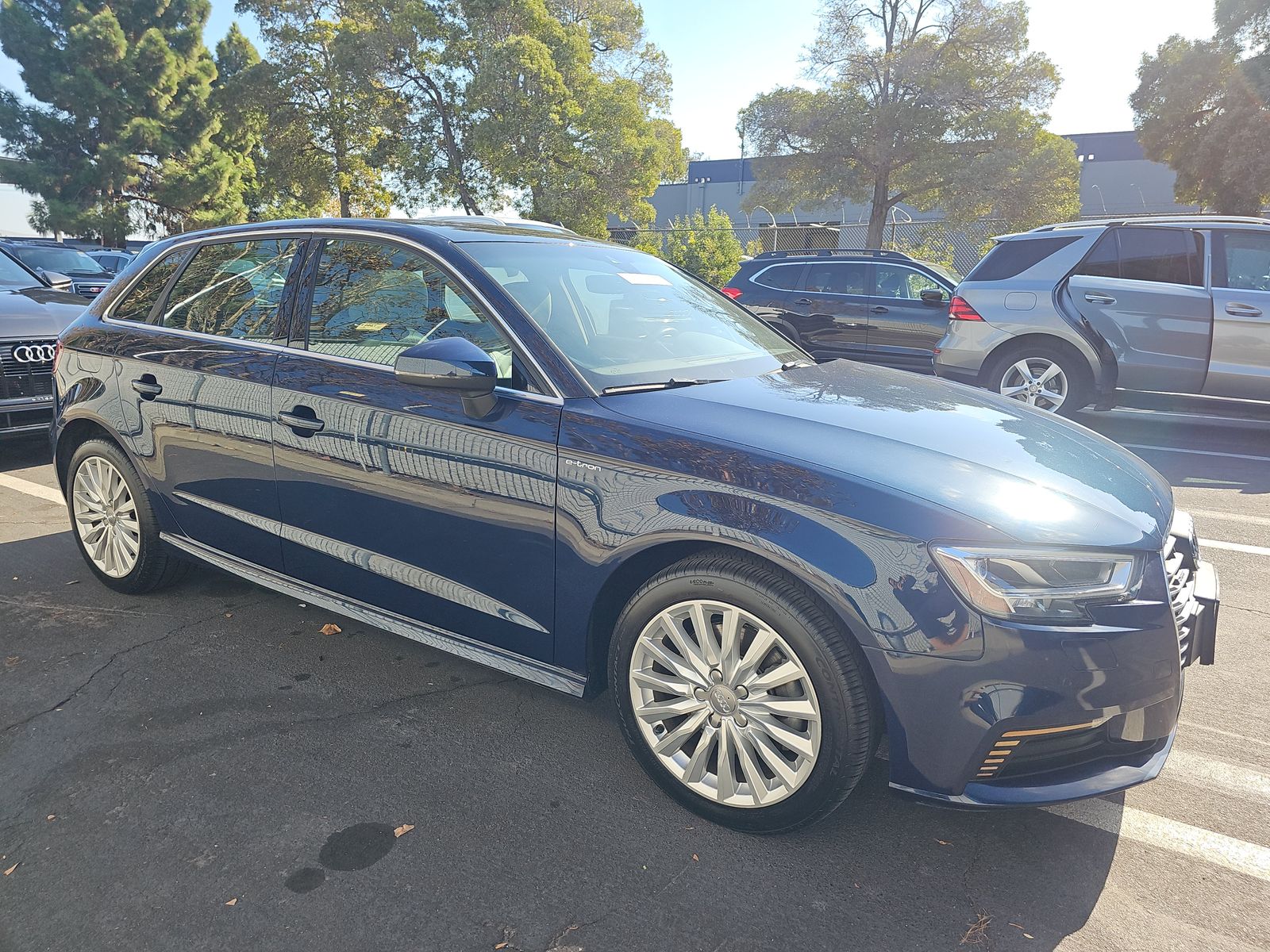2017 Audi A3 e-tron Prestige FWD