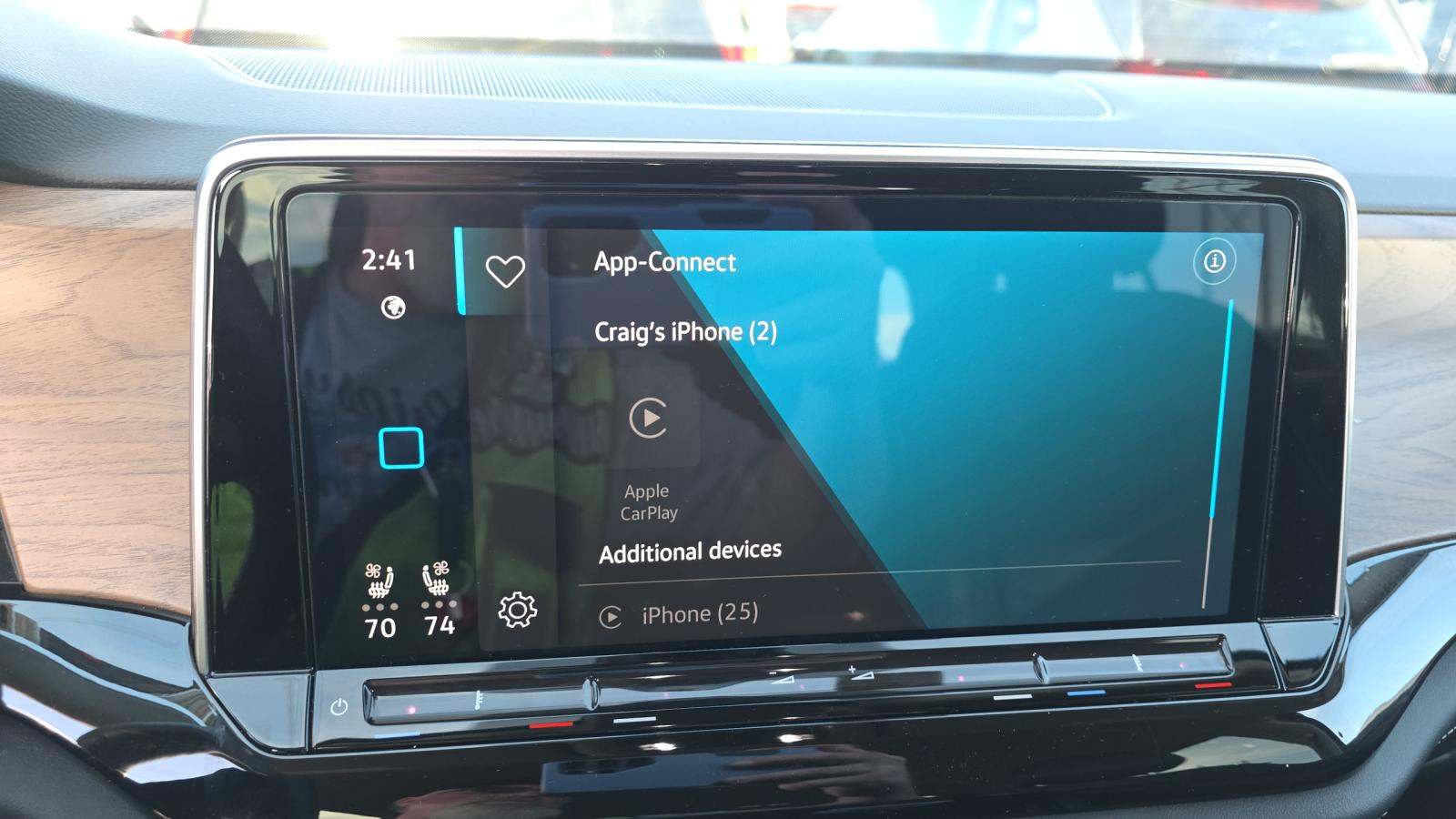 2025 Volkswagen Atlas 2.0T SE FWD