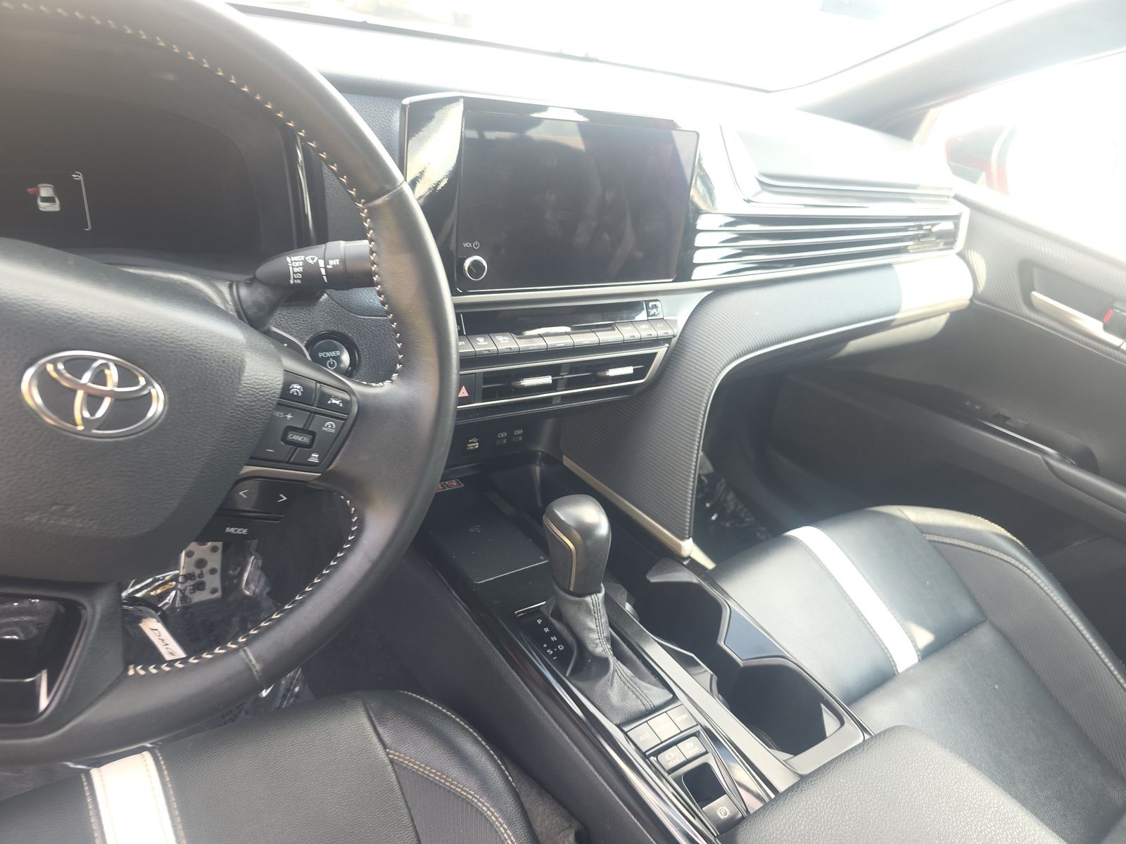 2025 Toyota Camry SE FWD