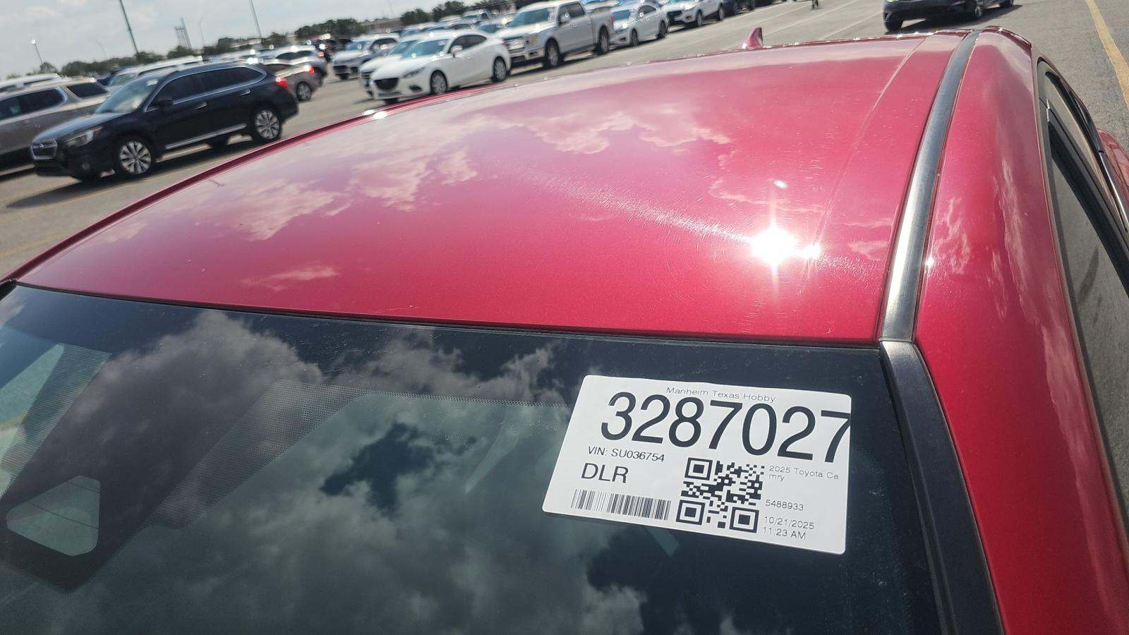 2025 Toyota Camry SE FWD