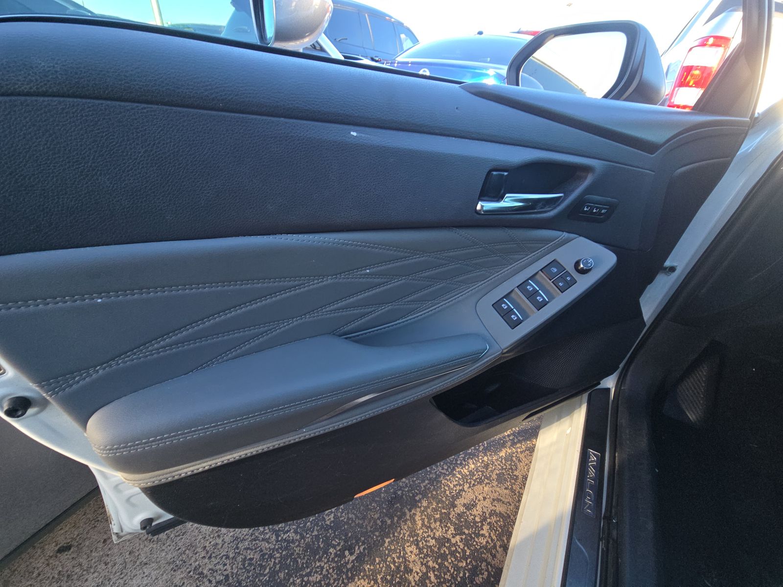 2020 Toyota Avalon Hybrid Limited FWD