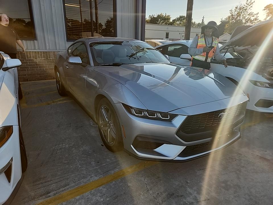 2024 Ford Mustang EcoBoost RWD