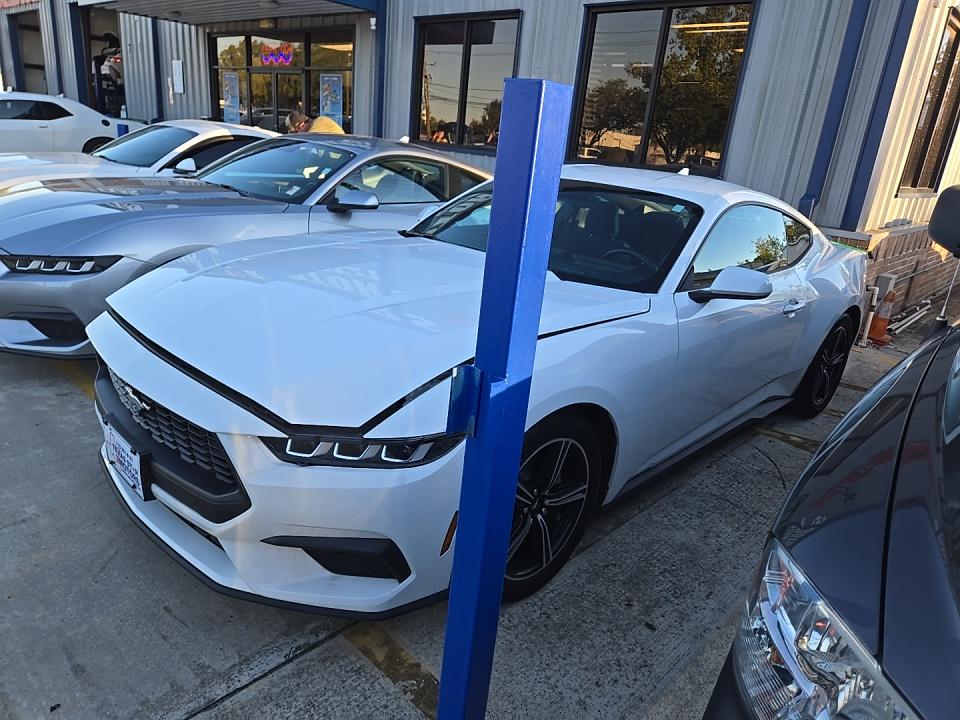 2024 Ford Mustang EcoBoost RWD