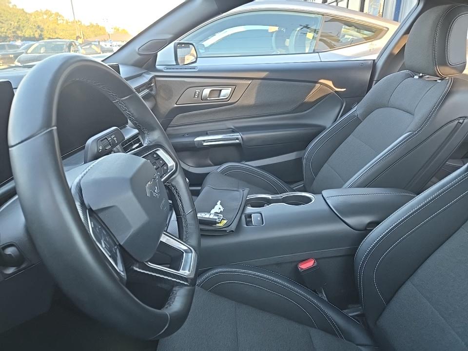 2024 Ford Mustang EcoBoost RWD