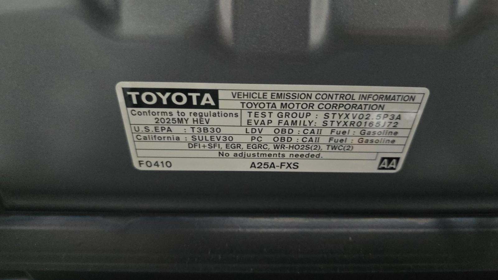 2025 Toyota Camry SE FWD