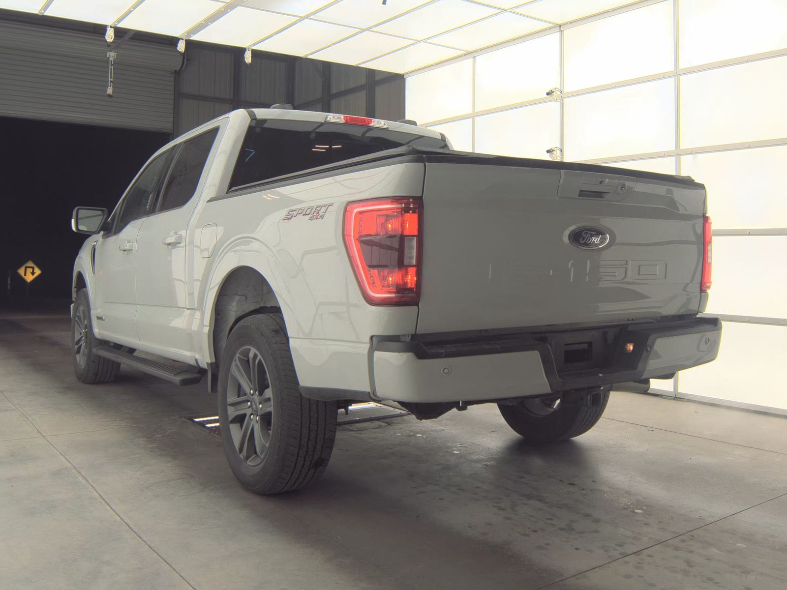 2023 Ford F-150 Hybrid XLT AWD