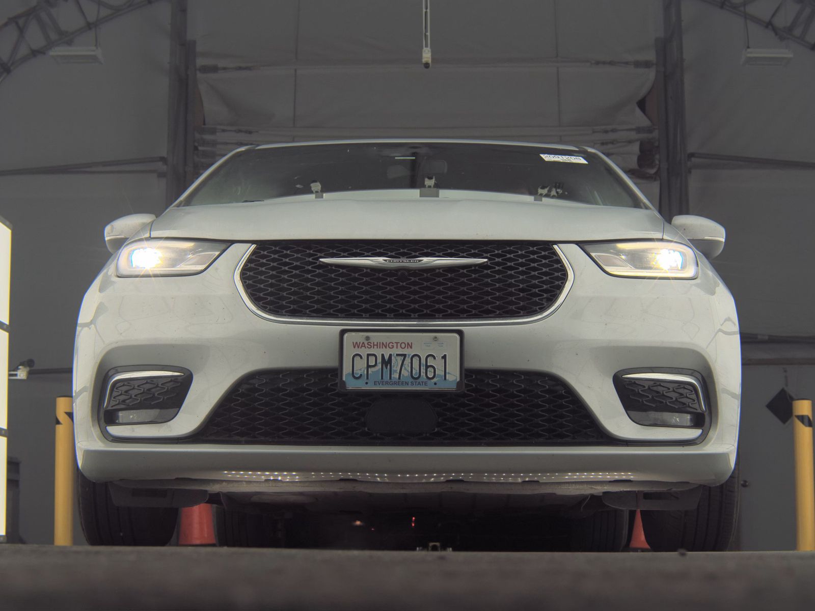 2023 Chrysler Pacifica Touring FWD