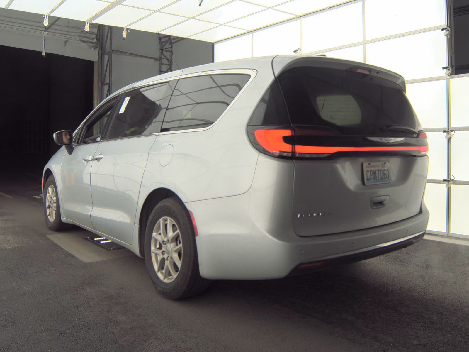 2023 Chrysler Pacifica Touring FWD