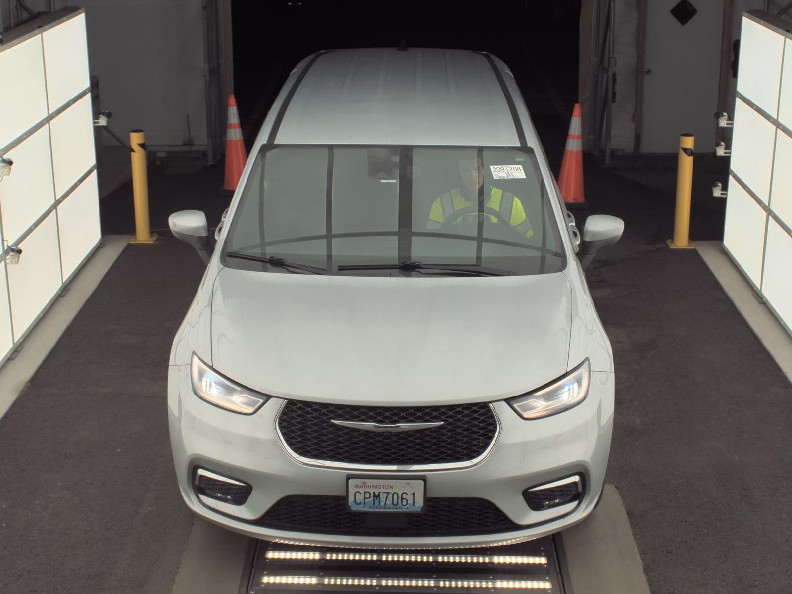 2023 Chrysler Pacifica Touring FWD