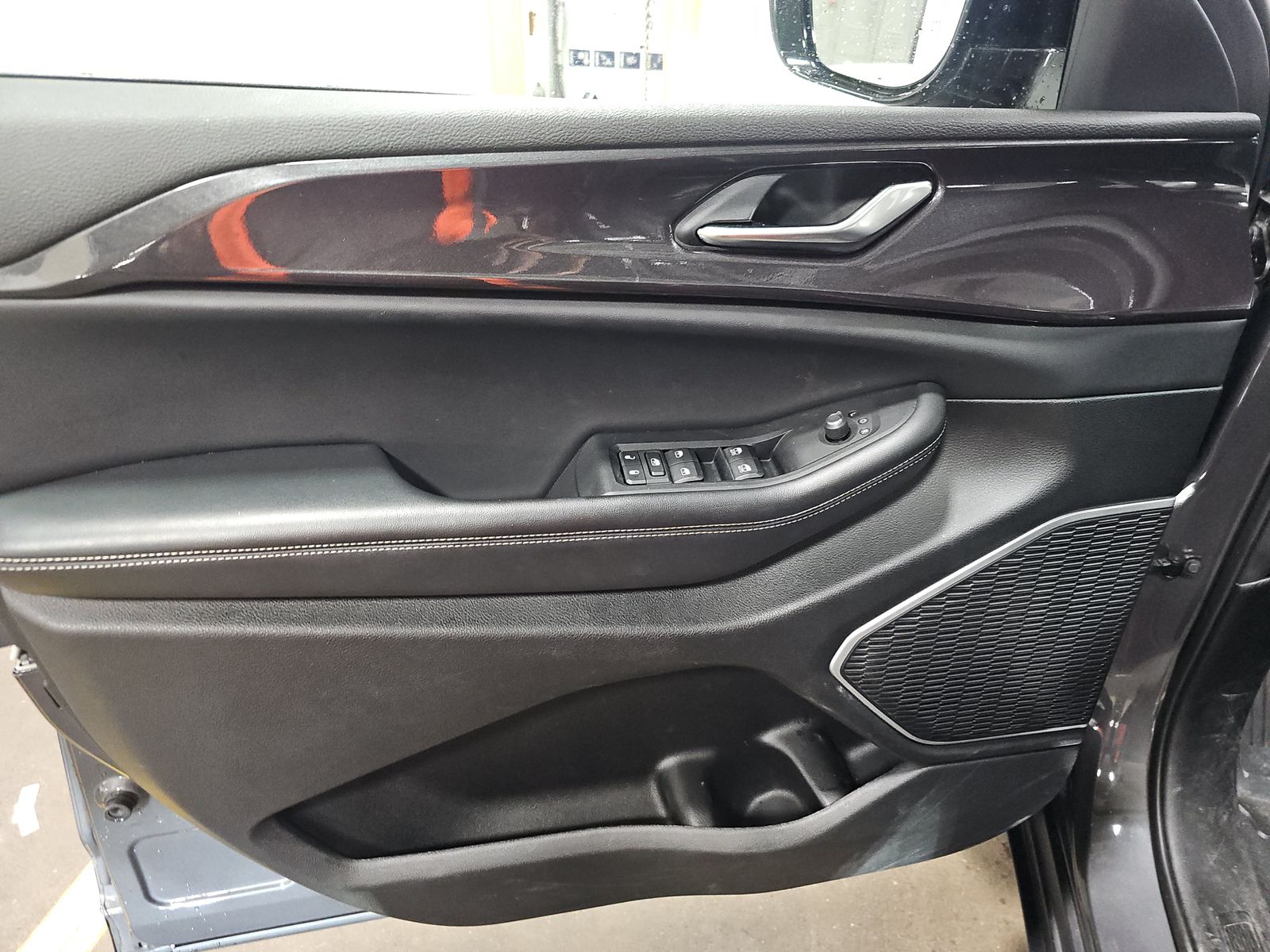 2022 Jeep Grand Cherokee Altitude AWD