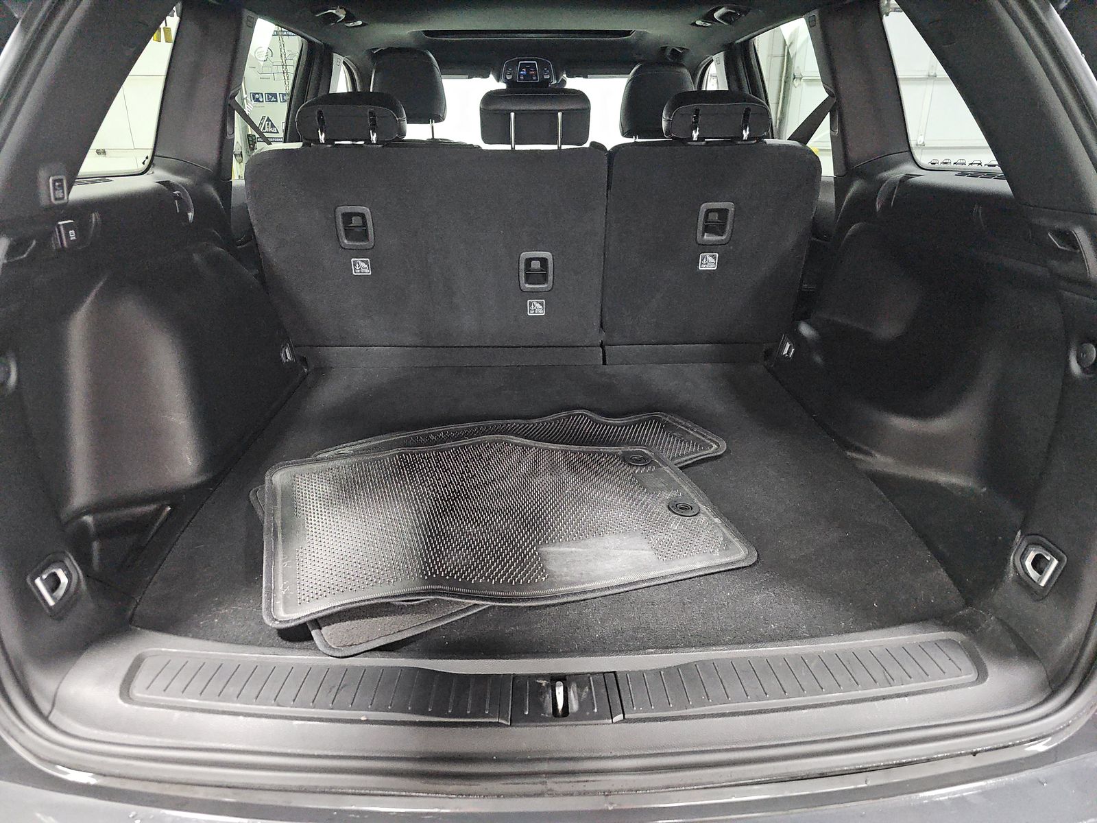 2022 Jeep Grand Cherokee Altitude AWD